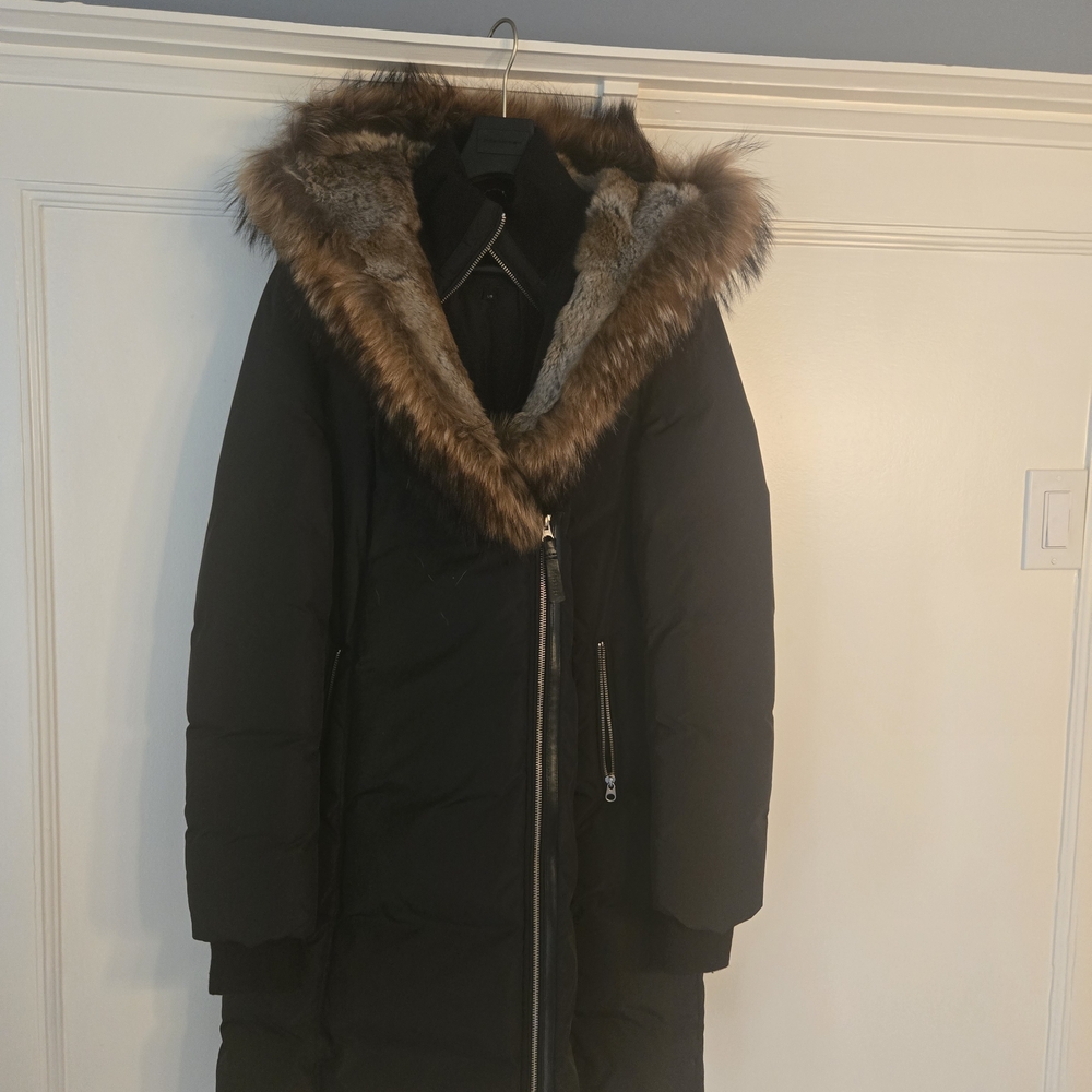 NWT Mackage Trish F Powder Touch Down Coat - Size L, Black